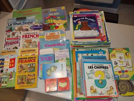 Photo of free Children s French books (Lymm) #1