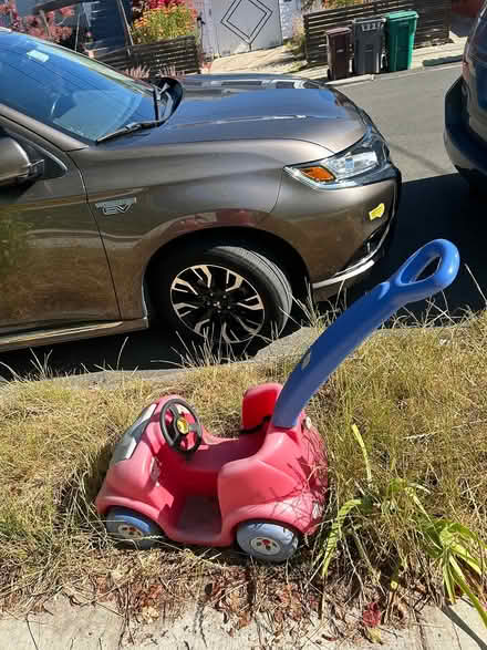 Photo of free push around kid car (N Oakland (Bushrod)) #1