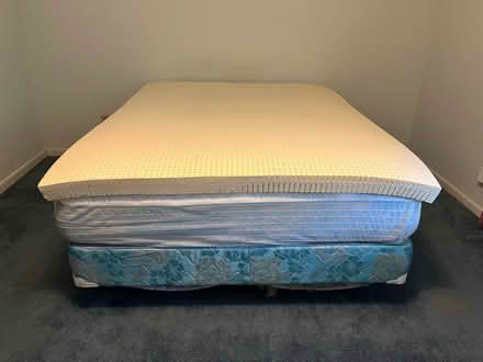 Photo of free Queen bed (Spring Oak subdivision) #4