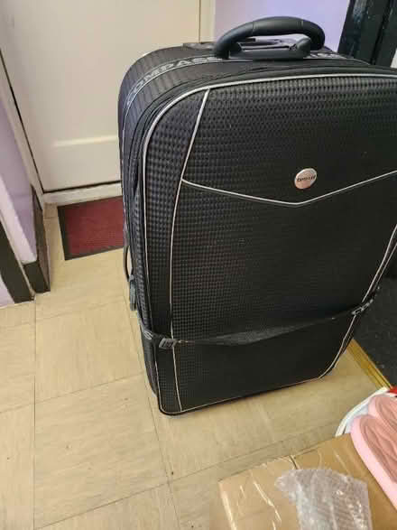 Photo of free Large suitcase (Fenlake MK42) #1