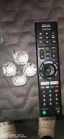 Photo of free Random box of glass crystal faceted hanging balls. (Straiton EH20) #2