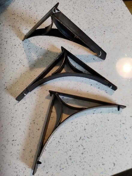 Photo of free 3 shelf supports, brass effect (Markinch KY7) #1