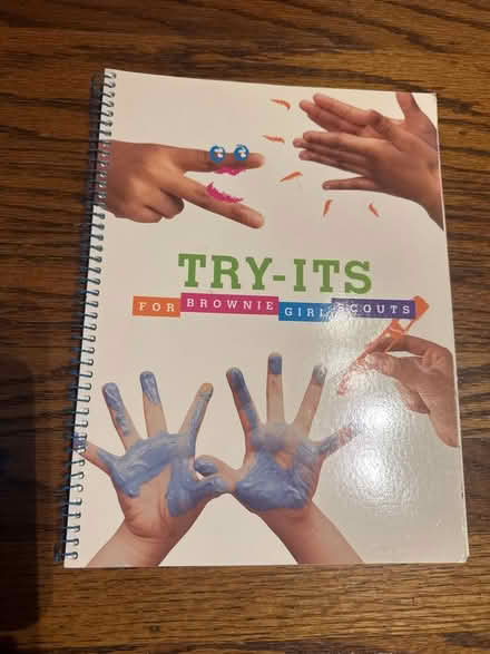 Photo of free Girl Scout Try-It book for Brownies (North Los Altos) #1
