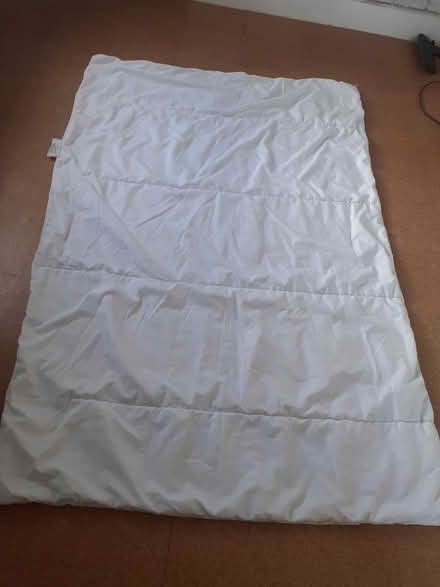 Photo of free Single duvet 4,5 tog (Queen's Park BN2) #1