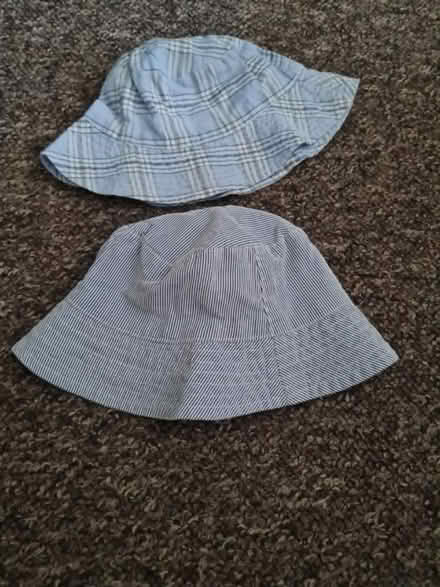 Photo of free Baby sun hats 12-18 months (NG15) #1