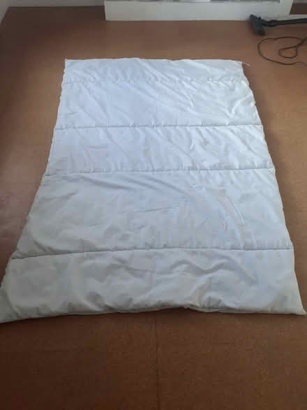 Photo of free Single duvet 10.5 tog (Queen's Park BN2) #1