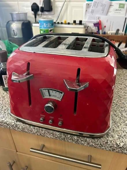 Photo of free DeLonghi Toaster (Swindon old town) #1