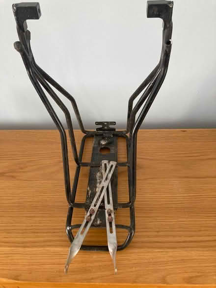 Photo of free cycle panier carrier (Warden Hill Luton) #3
