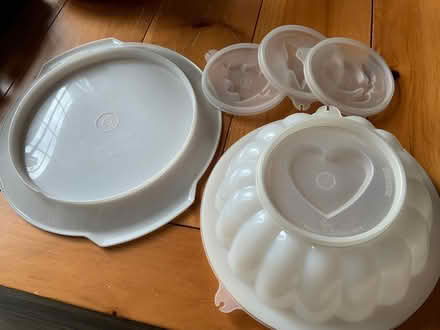 Photo of free Tupperware jello mold (Queensway Terrace South)
