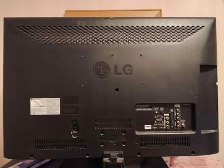 Photo of free Lg TV 32in (Sheffield) #2