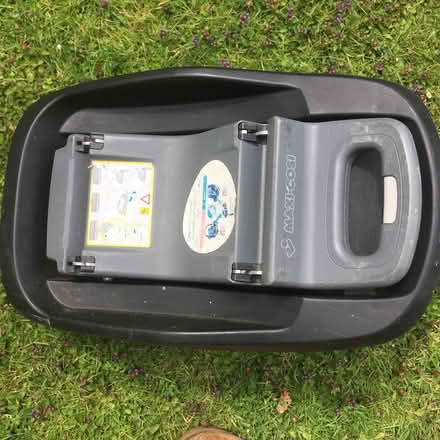 Photo of free Maxi Cosi Family Fix car seat base (Haywards Heath - Wickham Way) #2