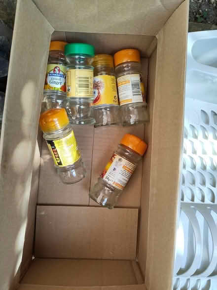 Photo of free Empty spice jars (Near Waitrose) #1