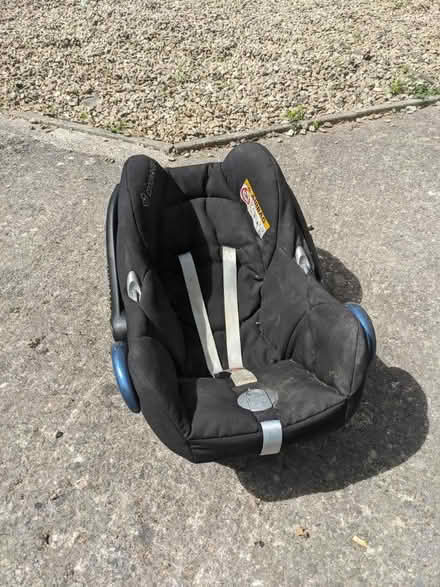 Photo of free Baby car seat (Southdown) #1
