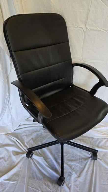 Photo of free IKEA Renbergt Office Chair (Easington OX16) #1