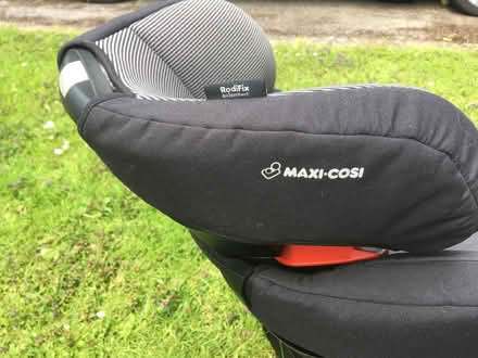 Photo of free Maxi Cosi car seat (Haywards Heath - Wickham Way) #2