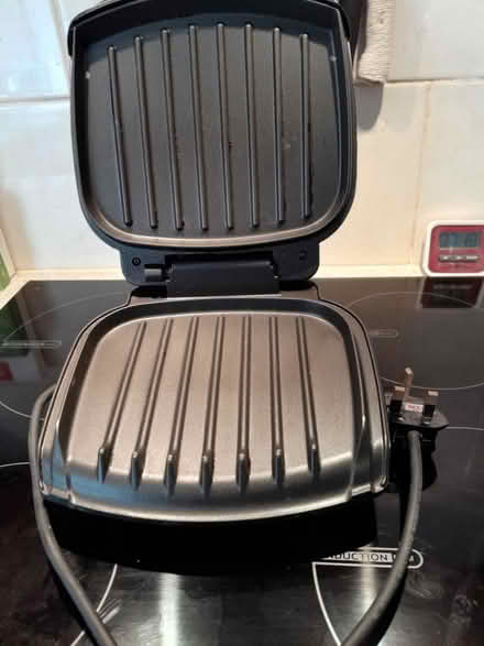 Photo of free George Foreman grill (Selsley GL5) #2