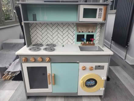 Photo of free Kids Play Kitchen (CM11) #1