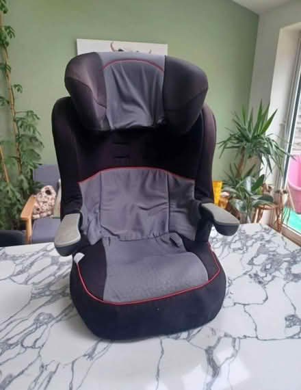 Photo of free isofix car seat (WR3 worcester) #1