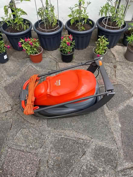 Photo of free Lawn Mower - Flymo (corded) (Preston Road, Westcliff on Sea) #2