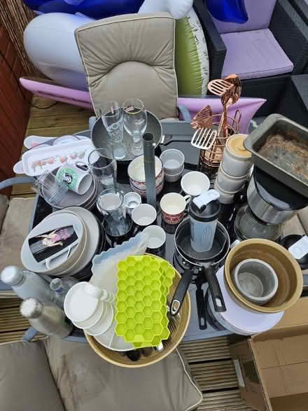 Photo of free Loads of kitchen stuff (Rotherham S65) #1