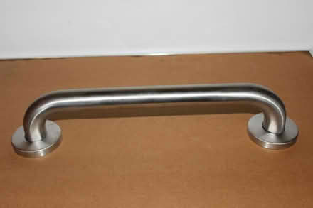 Photo of free Grab Bar (Groton near center) #1