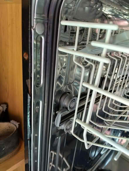 Photo of free Slim line dishwasher (Orpington) #2