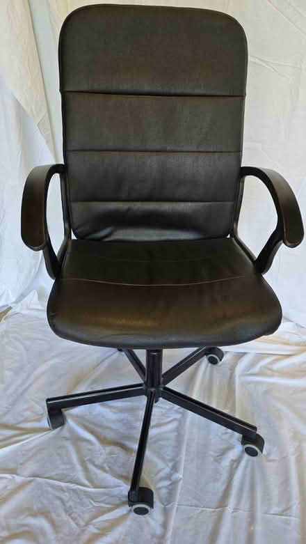 Photo of free IKEA Renbergt Office Chair (Easington OX16) #2