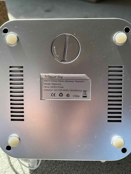Photo of free Alarm clock/radio/iphone charger (Bromley BR1) #2