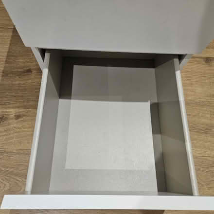 Photo of free Small chest of drawers (The Nurserylands TW12) #1