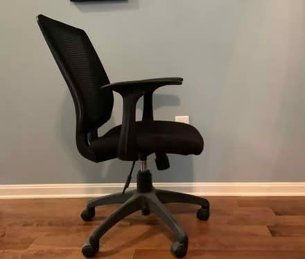 Photo of free Desk chair (Columbia) #2