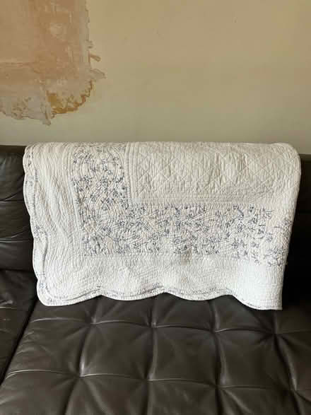 Photo of free Double quilt/bedspread (Rusthall TN4) #1