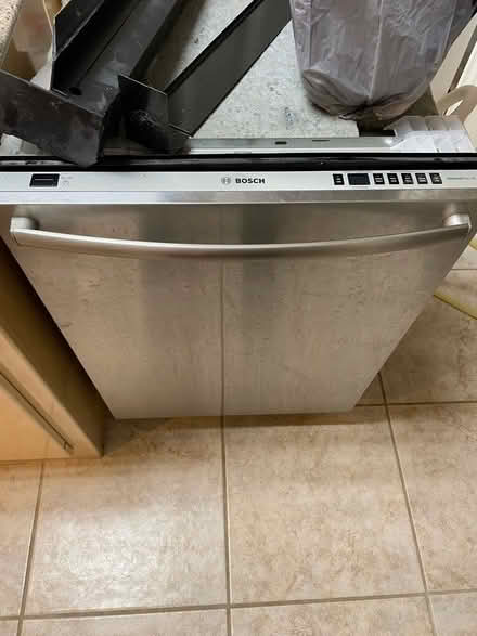 Photo of free Bosch Dishwasher (South side; King’s Crossing) #1