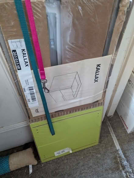 Photo of free IKEA kallax shelf unit (Carlton Hill BN2) #1