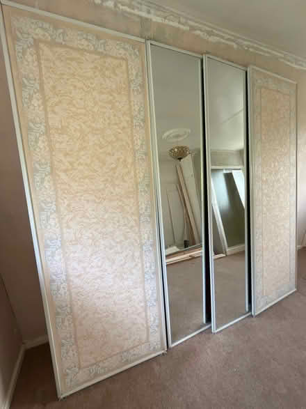 Photo of free Built in wardrobe doors / mirrors (Tunbridge Wells TN2) #2