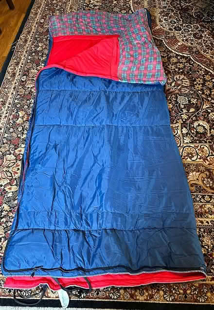 Photo of free sleeping bag (near Cabin John Village) #1