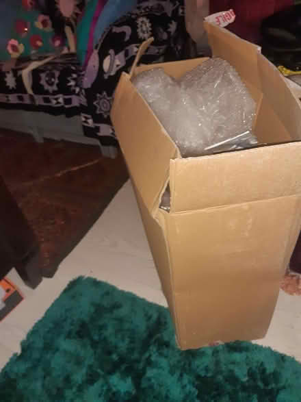 Photo of free Large box evalopez bu bubble wrap (HX2) #2