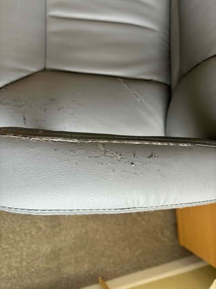 Photo of free Swivel chair (BH11) #3