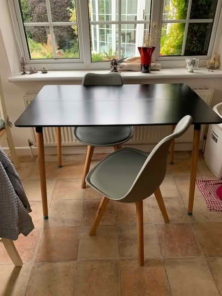 Photo of free Dining Table with 4 chairs (Hailsham BN27) #1