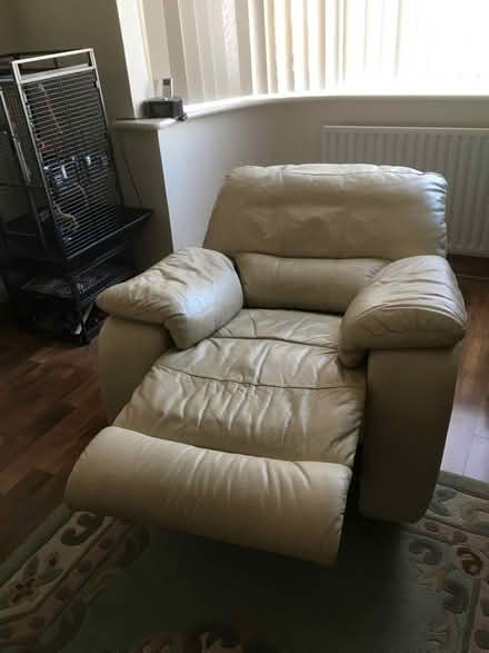 Photo of free Electric leather recliner chair (LE2 Aylestone Leicester) #2