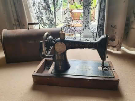 Photo of free Singer Sewing Machine (Havant PO9) #1