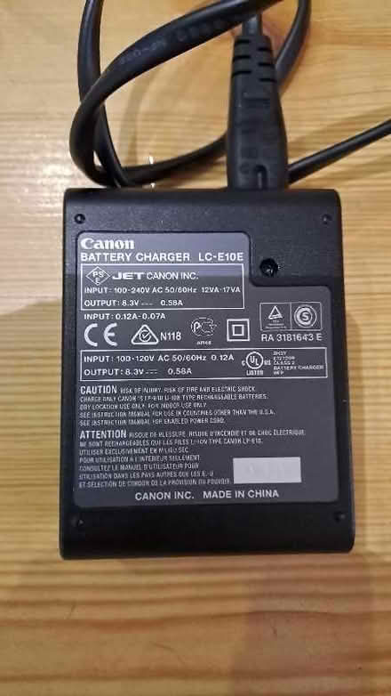 Photo of free Canon battery charger (Dodleston CH4) #2
