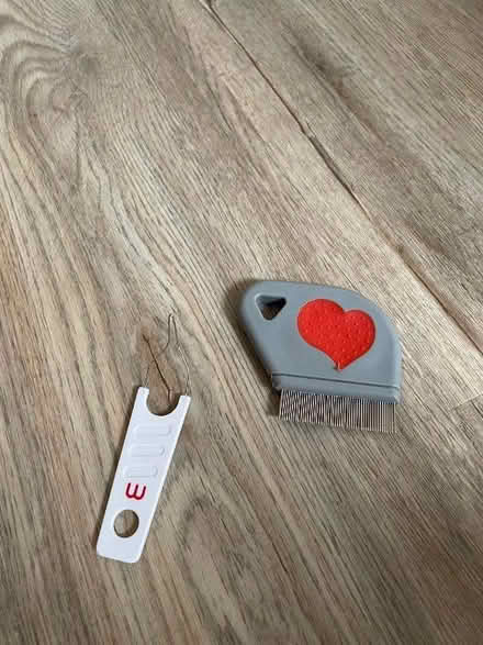 Photo of free Animal tic remover and flea comb (Wallasey CH45) #1