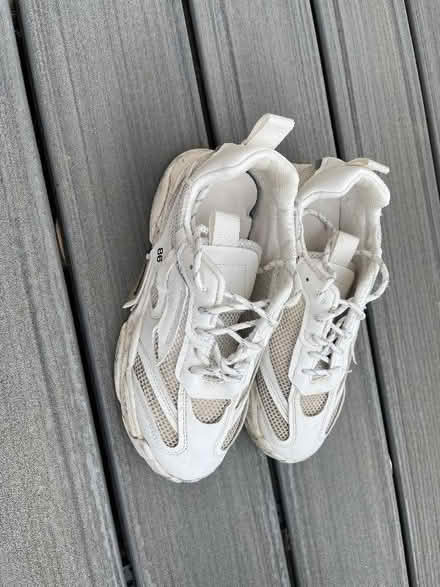Photo of free Size 5 trainers (Blairhall KY12) #1