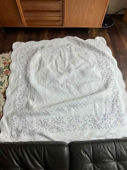 Photo of free Double quilt/bedspread (Rusthall TN4) #2