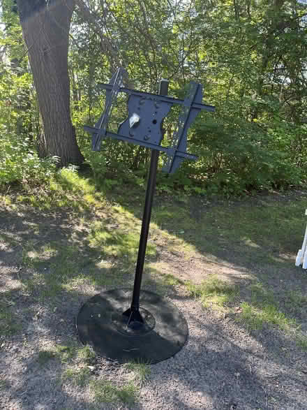 Photo of free heavy duty tv floor stand (127 south drive, circle pines) #1