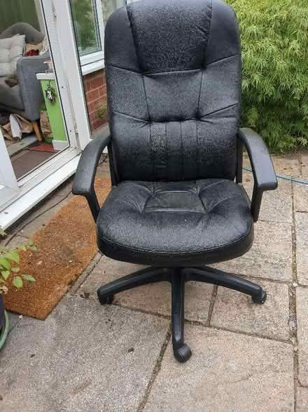 Photo of free Leather chair (Leicester Forest East LE3) #1