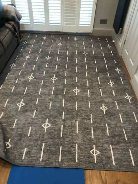 Photo of free Grey Rug, nearly new (Mountier Court E11) #1