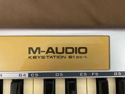Photo of free M-Audio Keystation 61ES (Verano - Middlefield Road) #2