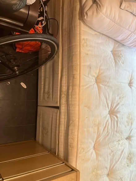 Photo of free Double divan bed and mattress (SE17) #2