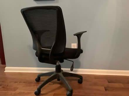 Photo of free Desk chair (Columbia) #3